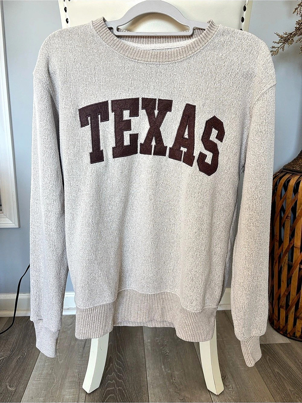 New York Popular Texas Graphic Crewneck Sweater Brown Medium Like New